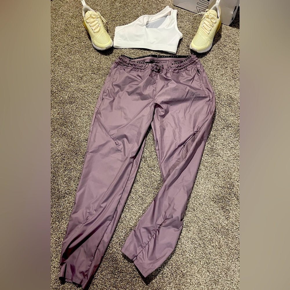 Nike women’s joggers size L